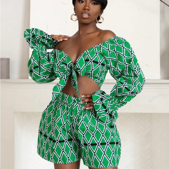 CROP TOP - Picture 2 of 5